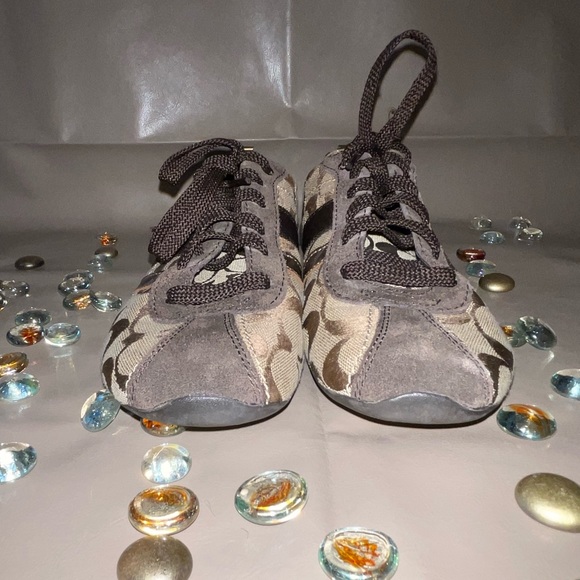 COACH SHOES - Picture 5 of 7